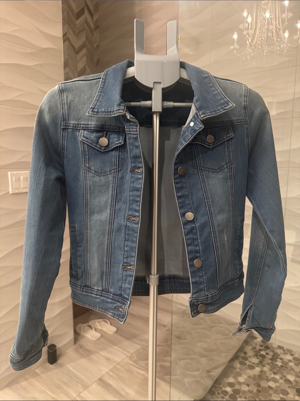 Gianni Bini Women’s Blue Denim Jacket Small